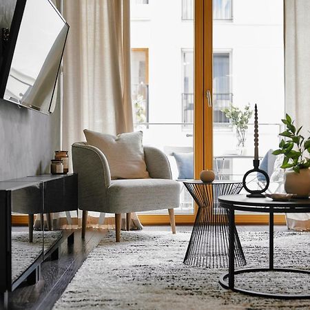 Main Station Art Apartment Красков Екстериор снимка