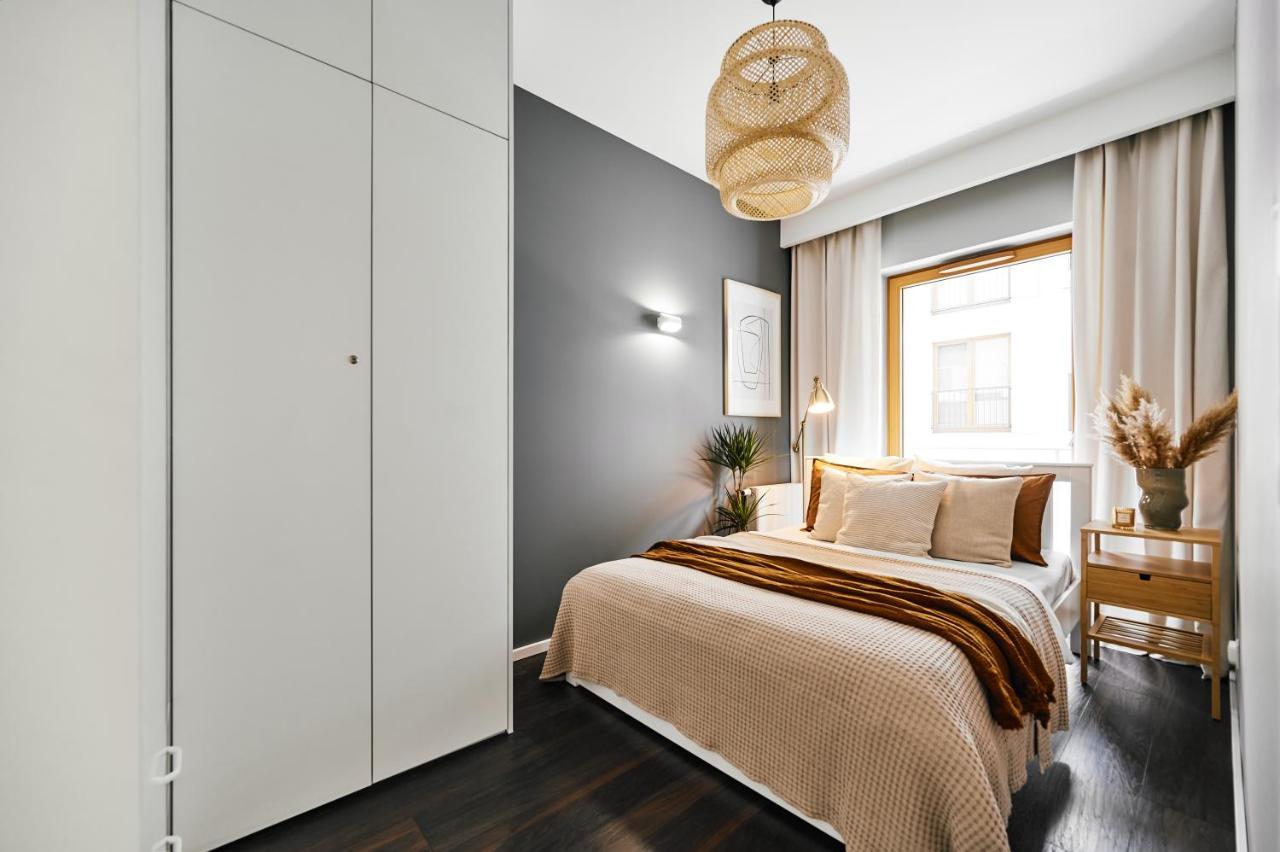 Main Station Art Apartment Красков Екстериор снимка