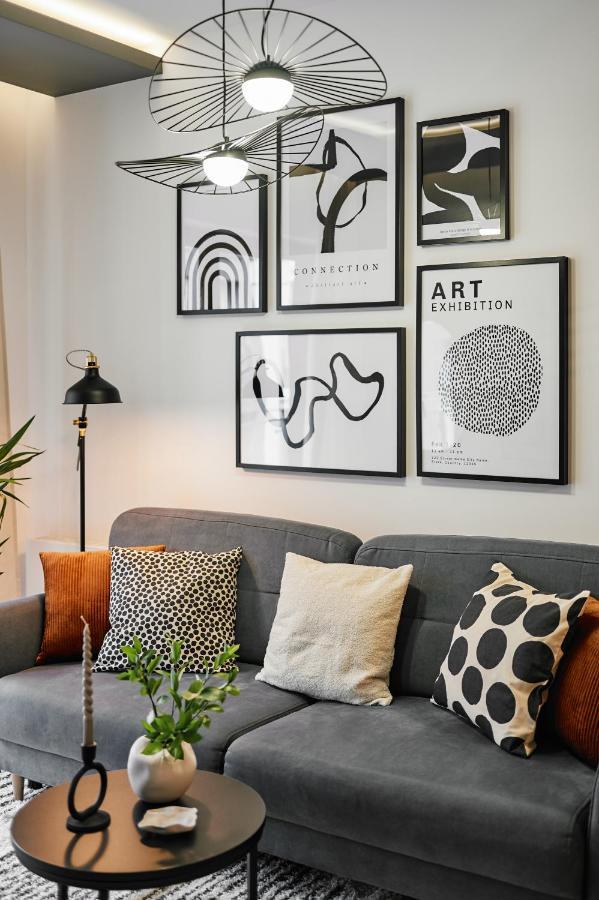 Main Station Art Apartment Красков Екстериор снимка